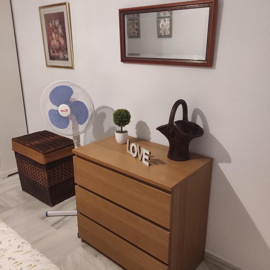 Apartamento El barquito del abuelo Málaga Exterior foto