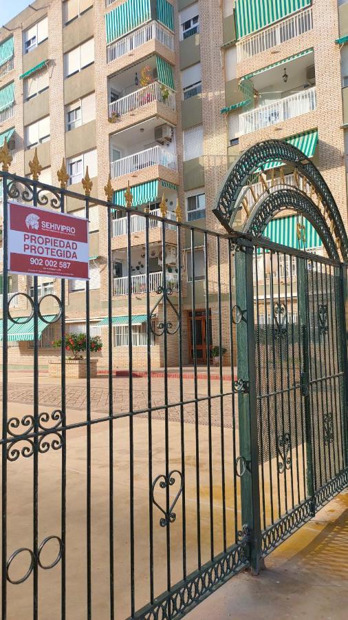 Apartamento El barquito del abuelo Málaga Exterior foto