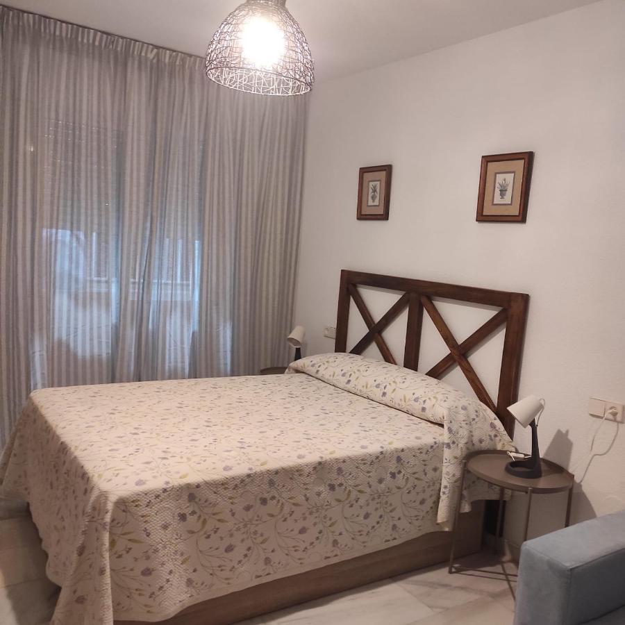 Apartamento El barquito del abuelo Málaga Exterior foto